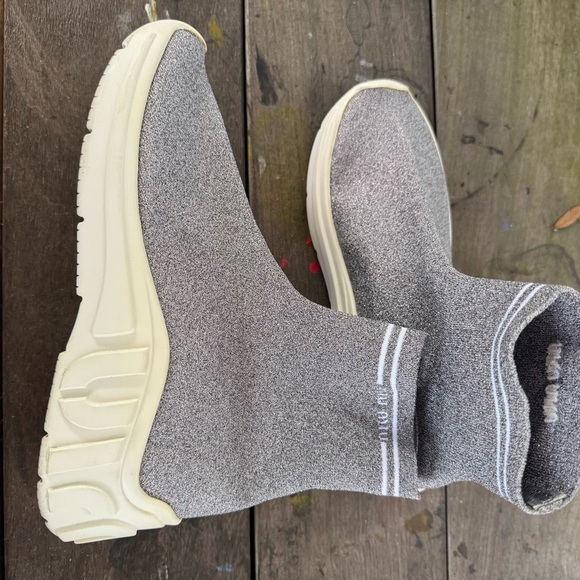 Miu Miu Textured Gray Boots - Picture 9 of 12